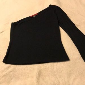 Gorgeous bell sleeve top. Size M.